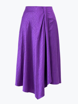 חצאית Emmy Skirt סגולה על רקע בהיר
